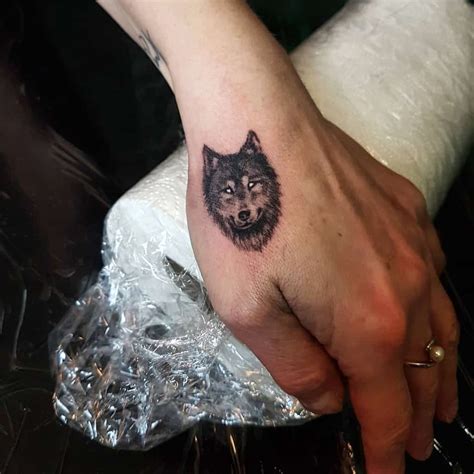 Top 49 Best Small Wolf Tattoo Ideas – [2020 Inspiration Guide] | LaptrinhX / News