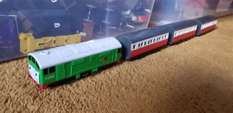 TOMY TRACKMASTER THOMAS and Friends - BoCo with Red Express Coaches £50 ...