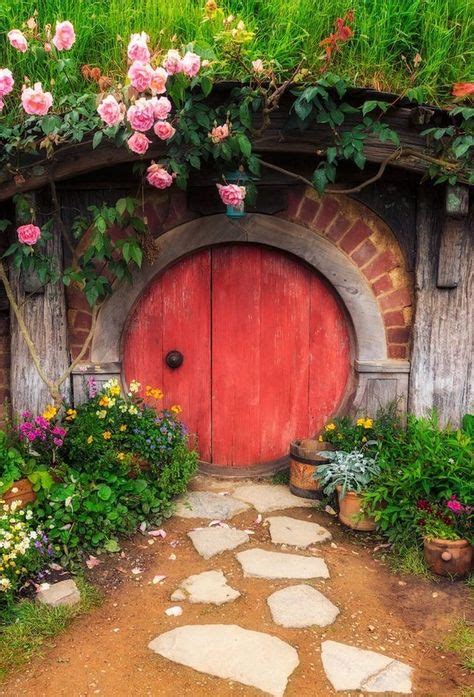 320 Hobbit Hole ideas | hobbit hole, hobbit house, the hobbit