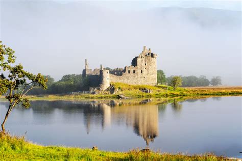 Best Castle Tours in Scotland 2024: Guided & Self Drives