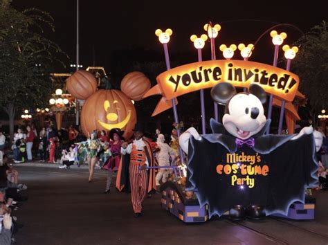 Mickey's Halloween Party at Disneyland Resort