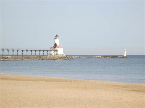 Michigan City Beaches Remain Closed - PanoramaNOW Entertainment News