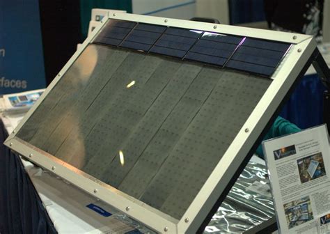 Solar generator splits water to make hydrogen - CNET