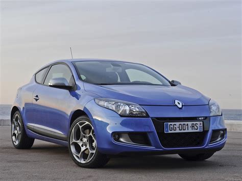 Renault Megane Coupe GT (2011) - pictures, information & specs