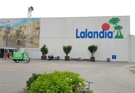 Lalandia Billund review - where to stay near Legoland - mummytravels