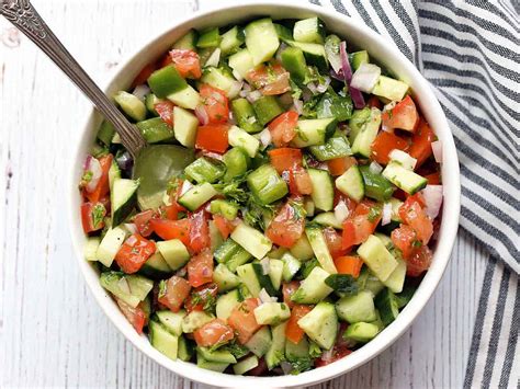 Classic Israeli Salad - Healthy Recipes Blog