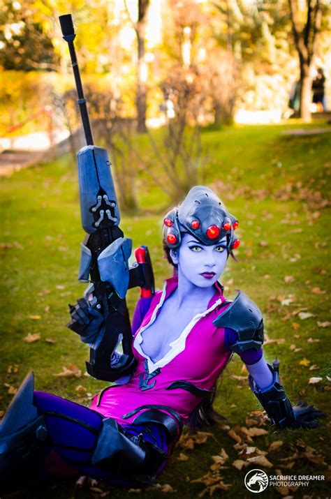 Widowmaker Cosplay by nurbikee on DeviantArt