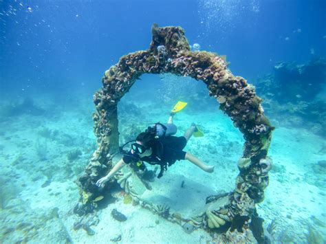 Diving the Cancun Underwater Museum - Wear I Wandered