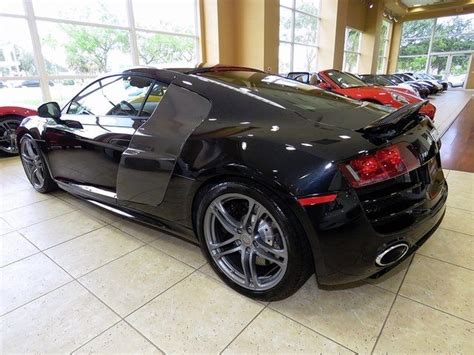 Phantom Black Pearl Effect/Lava Gray Audi R8 with 9,915 Miles available now!