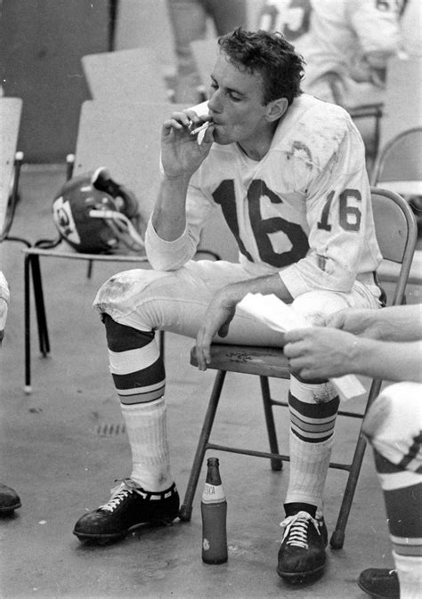 Len Dawson, Hall of Fame Chiefs quarterback, dies at 87