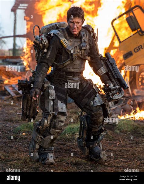 TOM CRUISE, EDGE OF TOMORROW, 2014 Stock Photo - Alamy