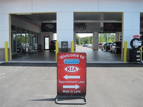 Courtesy KIA Brandon : Tampa, FL 33619 Car Dealership, and Auto Financing - Autotrader