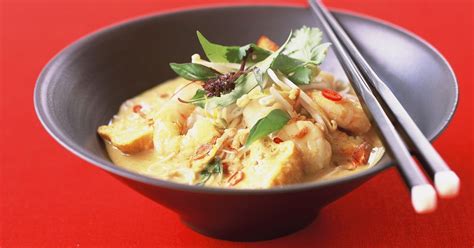 Easy seafood laksa