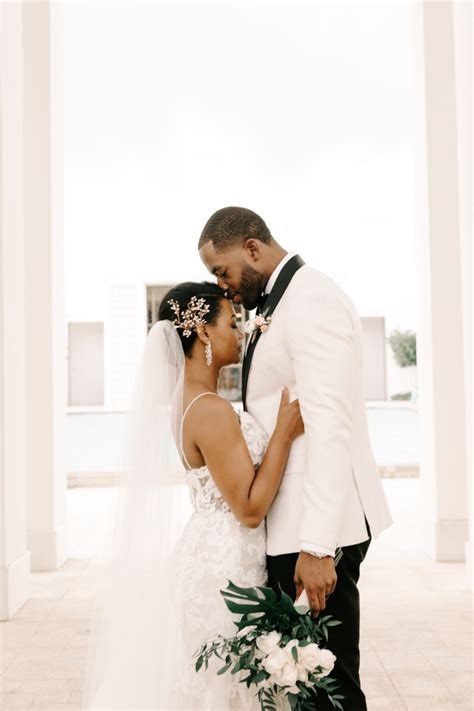 Mahakea Beach Estate and Laie Hawaii Temple Wedding — Desiree Leilani Photography Wedding ...