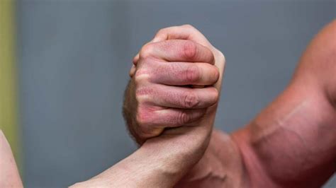 Safe Arm Wrestling: 9 Tips for Avoiding Injuries – Arm Wrestling Maniac