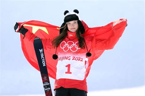 Eileen Gu Wins 3rd Medal at 2022 Winter Olympics | Hypebae