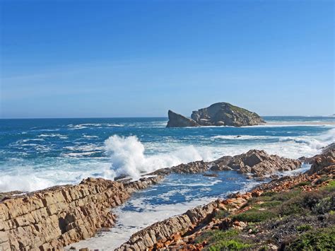 DON'T MISS: Hiking the Robberg Nature Reserve on the Garden Route