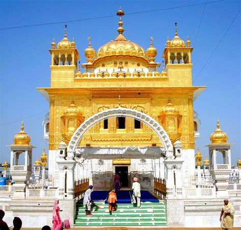 Gurdwara Sri Darbar Sahib Tarn Taran | Discover Sikhism