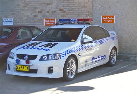 File:NSWPF Holden Commodore SS.jpg - Wikipedia