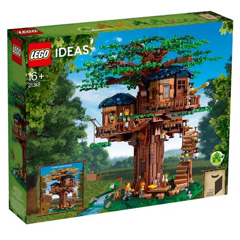 The LEGO Ideas Treehouse Is a 3,000-Piece Masterpiece