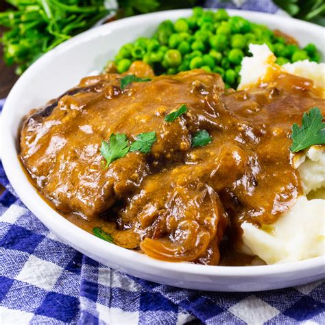 Crock Pot Cubed Steak with Gravy | Recipe in 2021 | Cubed steak ...