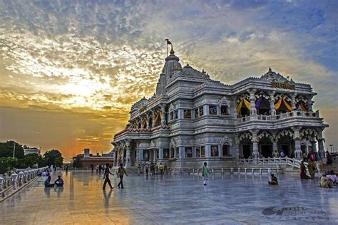 Prem Mandir, Vrindavan | Sky aesthetic, Travel aesthetic, Indian temple architecture