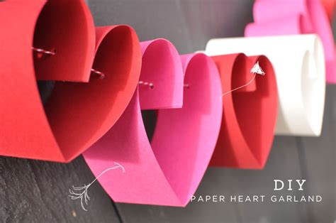 DIY: Paper Heart Garland