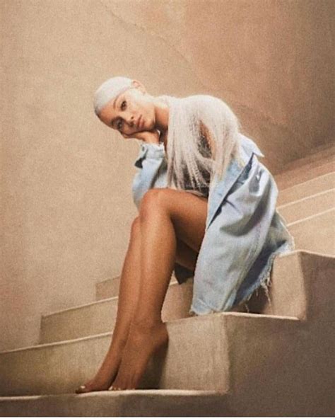 Ariana Grande Sweetener Wallpapers - Top Free Ariana Grande Sweetener Backgrounds - WallpaperAccess