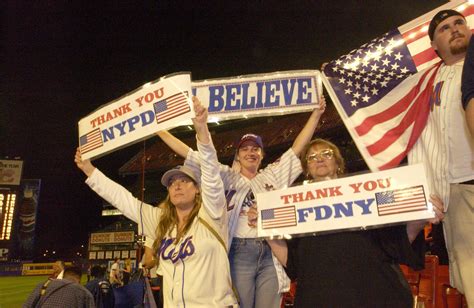 Mets Fans Thank First Responders - Mets History