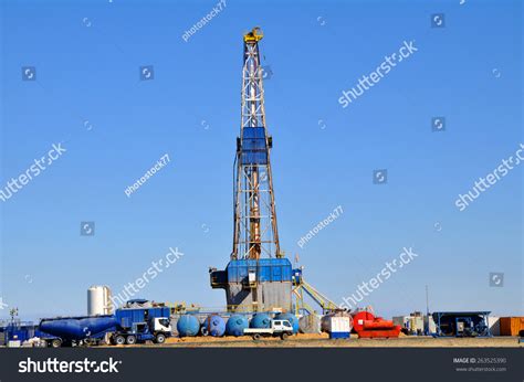 Land Rig During Drilling Operation Stock Photo 263525390 | Shutterstock