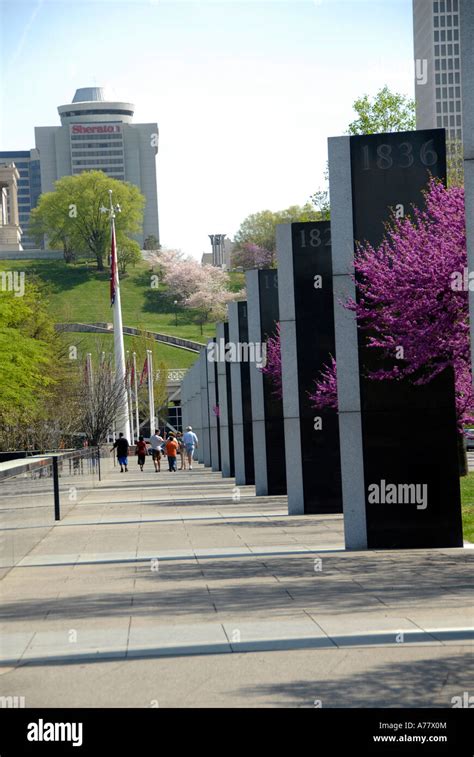 Granite Timeline of Tennessee and American History Tennessee Bicentennial Capitol Mall State ...