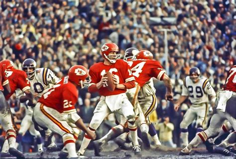 Len Dawson, Hall of Fame Chiefs quarterback, dies at 87