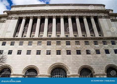 Milwaukee County Courthouse Historic Building Facade Stock Photo ...