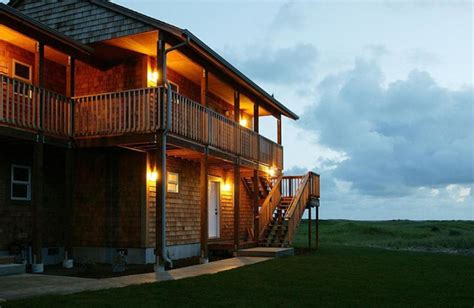 Lighthouse Oceanfront Resort (Long Beach, WA) - Resort Reviews - ResortsandLodges.com