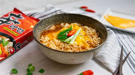 Melted cheese ramyun - The wheel of Shin - Nongshim