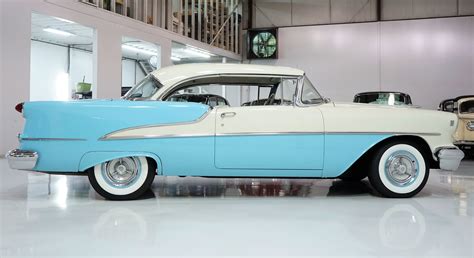 1955 OLDSMOBILE 88 HOLIDAY COUPE – Daniel Schmitt & Co. Classic Car Gallery