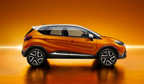 Renault Captur: French baby SUV revealed - Photos (1 of 26)