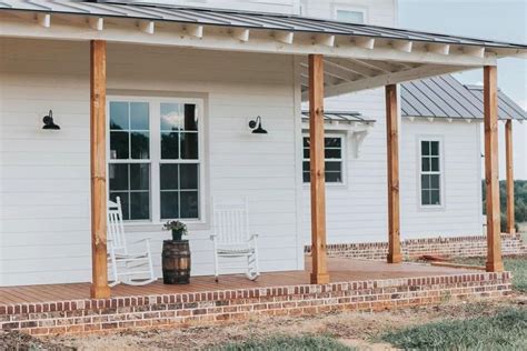 34 Farmhouse Porch Columns for an Enchanting Entrance | Porch columns, Wood columns, Porch beams