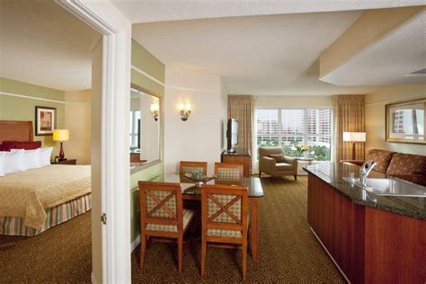 Hilton Grand Vacations at the Flamingo - Suite | Vacation club, Vacation resorts, Las vegas