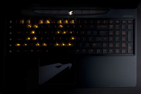 CES 2016: Aorus Refreshes Entire Gaming Laptop Lineup; Introduces Limited Edition X5 Camo ...