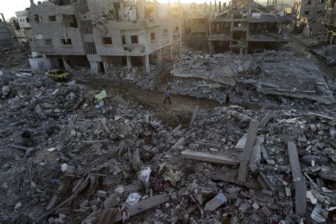 Gaza truce holds up for 2nd day as talks continue in Cairo - Los Angeles Times