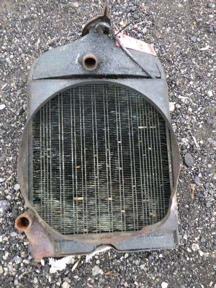 8N Ford tractor radiator, has cap, used - Albrecht Auction Service