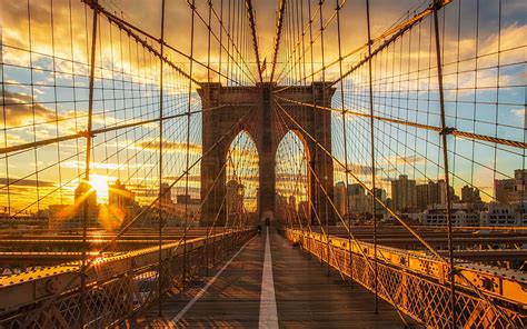 New York, Brooklyn Bridge, Manhattan, sunrise, morning, American flag ...