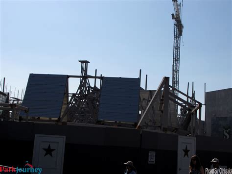 Hogsmeade takes shape as Universal Hollywood prepares for HHN - Park ...