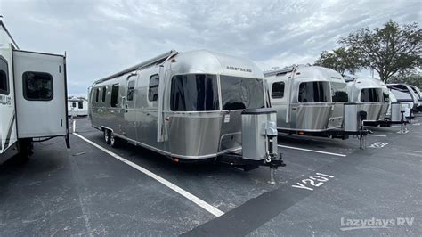 2019 Airstream Classic 33FB for sale in Tampa, FL | Lazydays