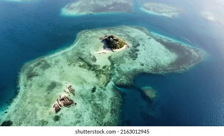 Private Island Fiji Tropical Paradise Stock Photo 2163012945 | Shutterstock