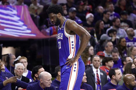 Fans hilariously react to Joel Embiid rocking braids against Detroit Pistons: "This should be ...