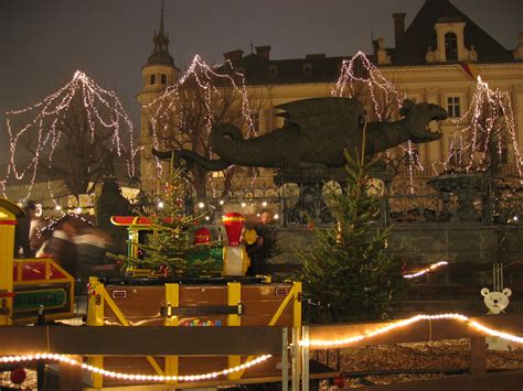 The 11 Best Christmas Markets in Austria You Can't Miss