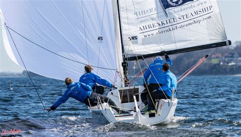 How sailing wing-on-wing is a weapon >> Scuttlebutt Sailing News: Providing sailing news for sailors