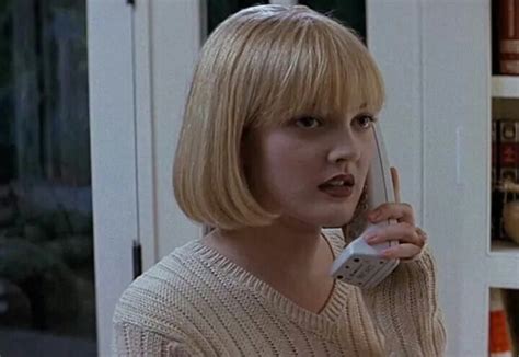 "Because I want to know who I'm looking at." "What did you say?" | Drew barrymore scream, 90s ...